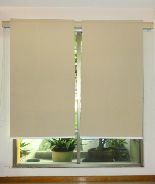 Easy Blind, Set de Persianas Enrollables Easyblind Cocktail Blo - Sand, Arena, Vinilo (PVC), 2016, Izquierdo; 89 cm ancho x 213 cm alto, Derecho; 87 cm ancho x 225 cm alto,  Peso: 8.4 kg por unidad igual a 16.8 kg total set.
