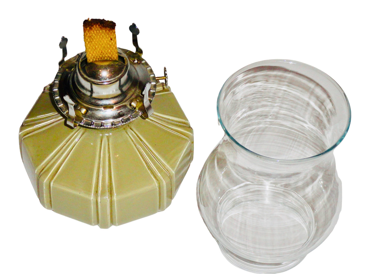 Lamplight Farms, Quinqué, Gris y Plata, Vidrio y Metal, USA - MCM, 13.00 cm diámetro x 28.00 cm de alto, 900 gr.