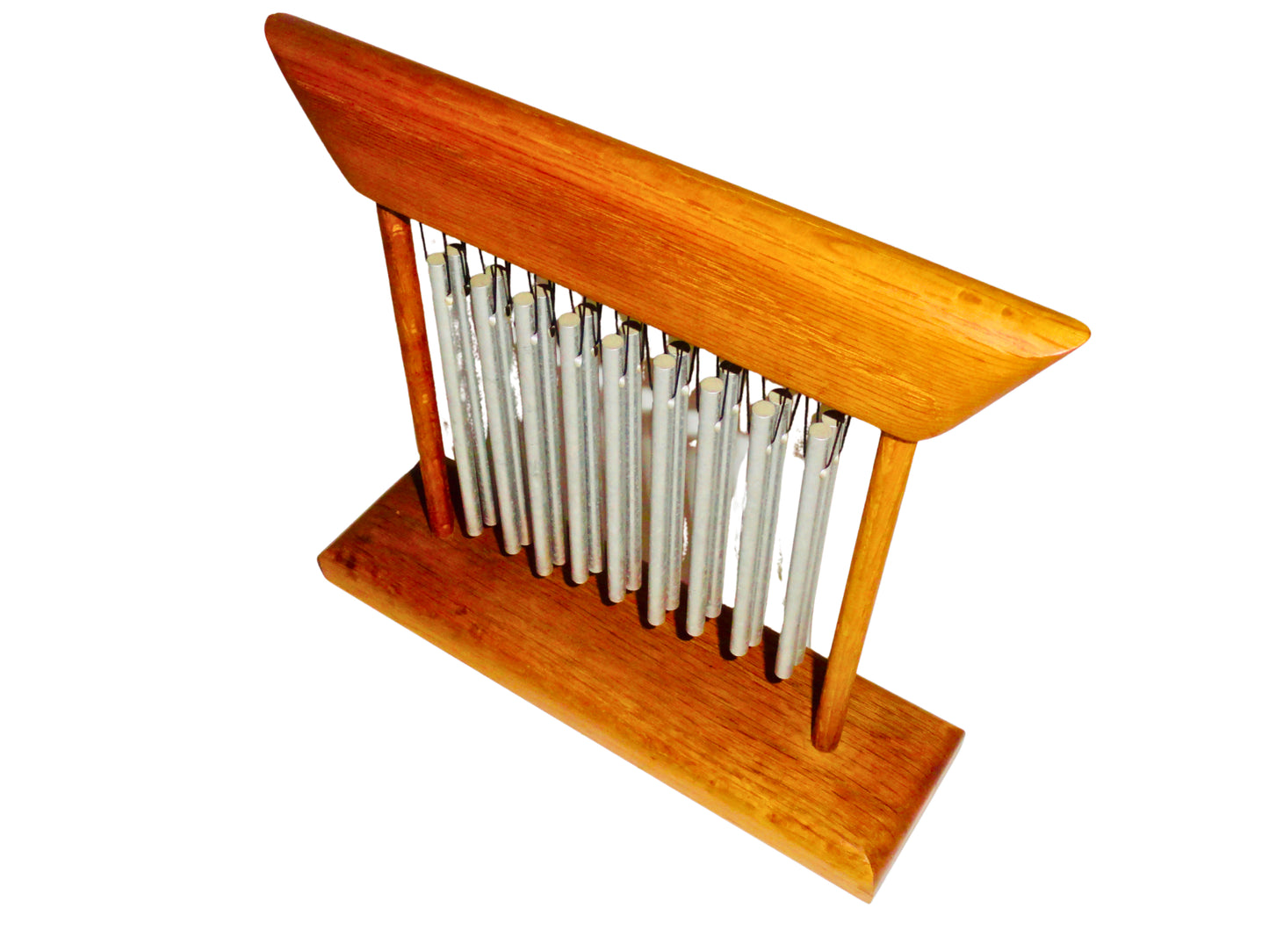 JW Stannard, Campanas de Lluvia,  Marron, Teca, USA MCM, 24.3 cm largo x 7 cm ancho x 22.5 cm alto, 450 g.