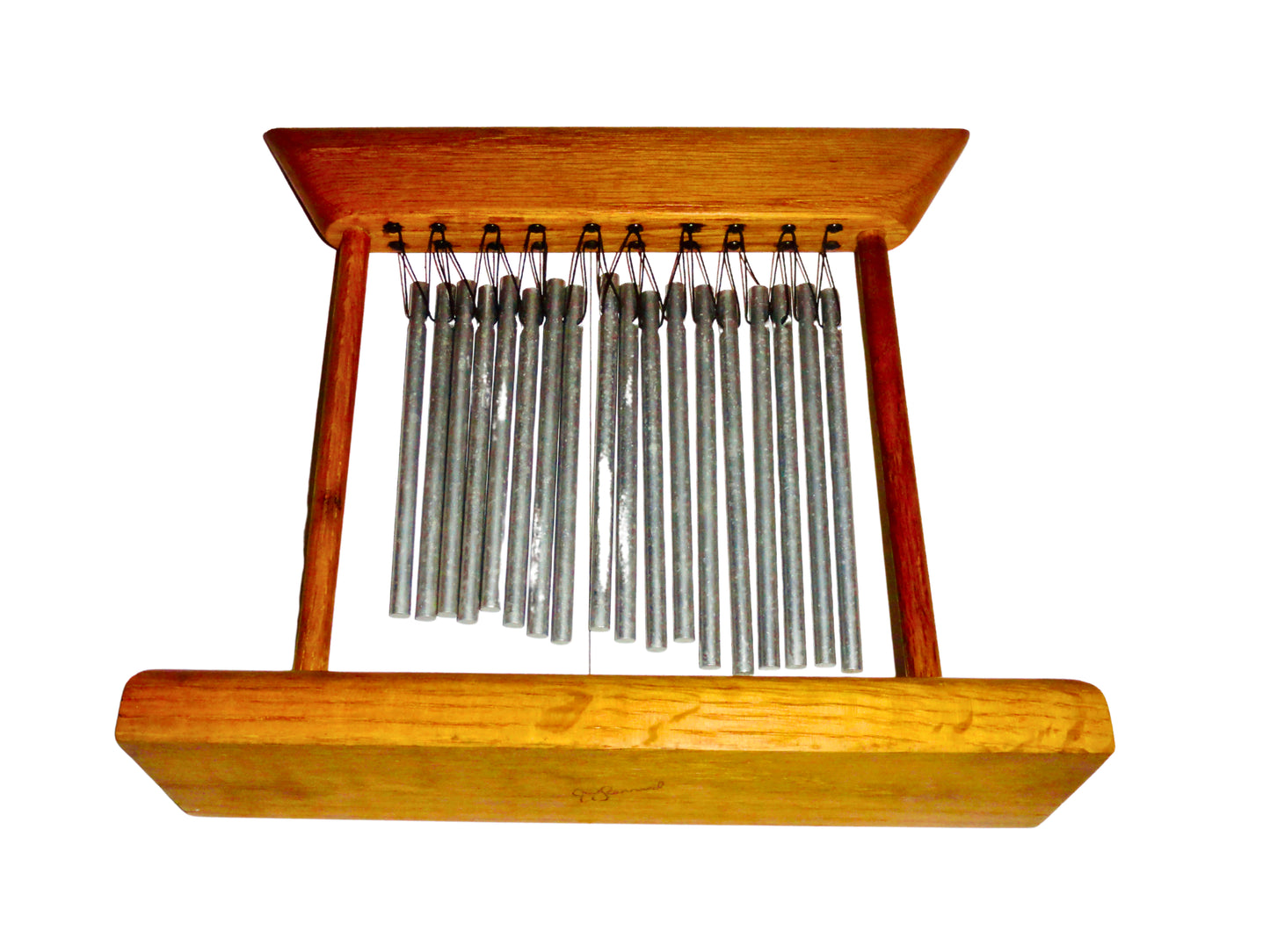 JW Stannard, Campanas de Lluvia,  Marron, Teca, USA MCM, 24.3 cm largo x 7 cm ancho x 22.5 cm alto, 450 g.