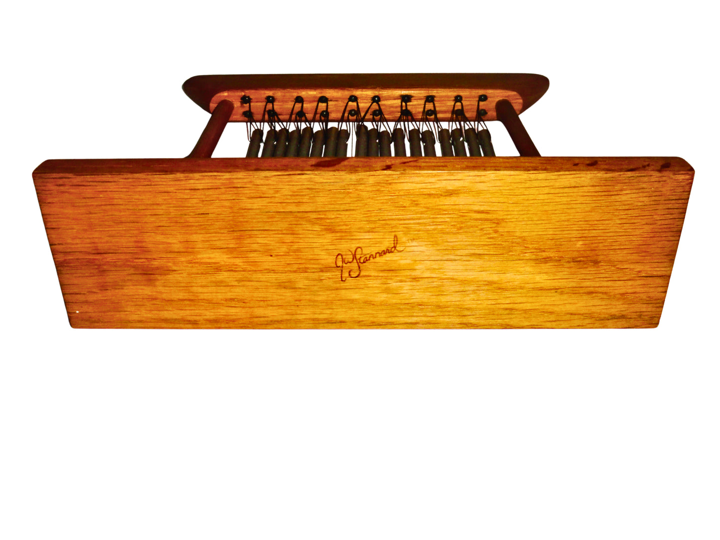 JW Stannard, Campanas de Lluvia,  Marron, Teca, USA MCM, 24.3 cm largo x 7 cm ancho x 22.5 cm alto, 450 g.
